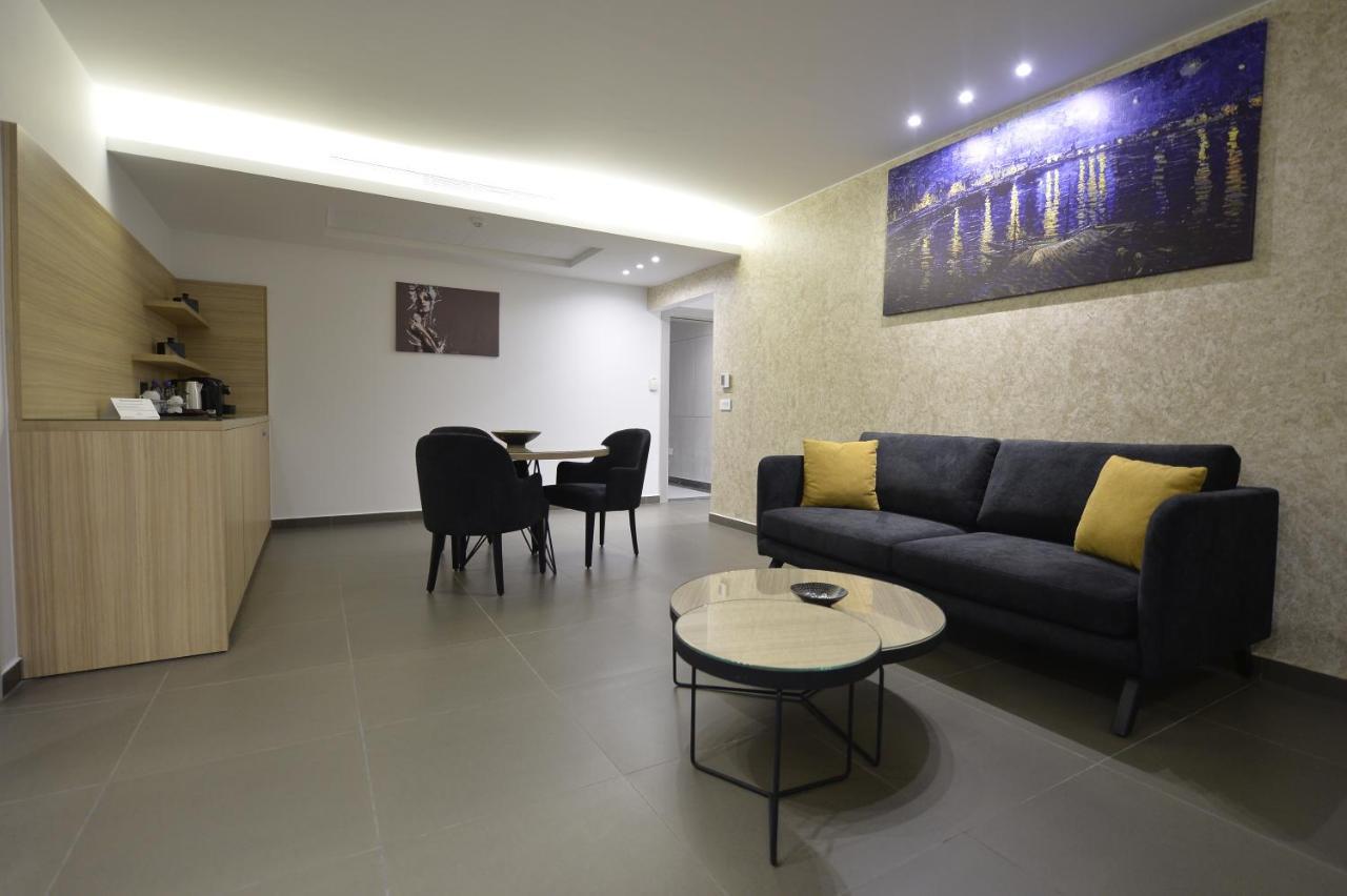 Zett Hotel Jounieh Esterno foto