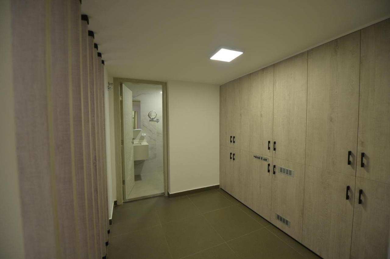 Zett Hotel Jounieh Esterno foto