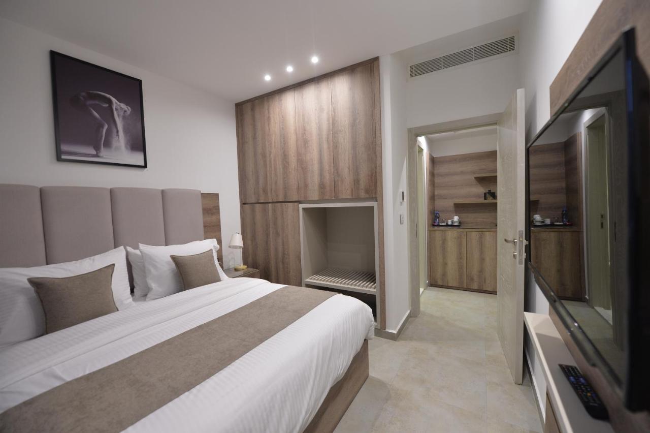 Zett Hotel Jounieh Esterno foto