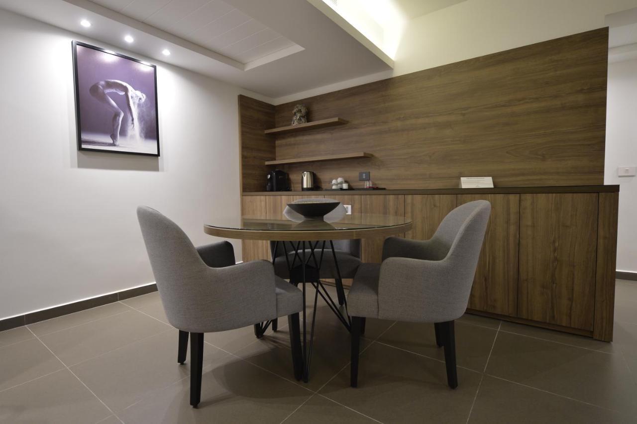 Zett Hotel Jounieh Esterno foto